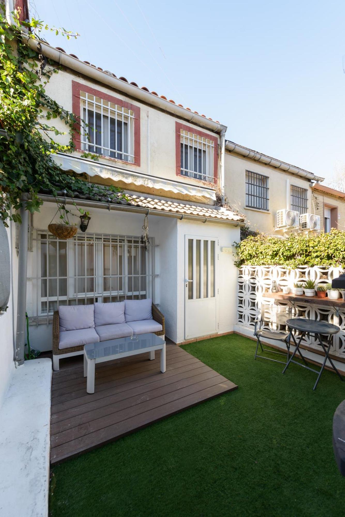 Sabadell Calle, Casa Familiar De 3 Dormitorios Con Terraza Junto Metro Fuencarral Madrid Exterior photo